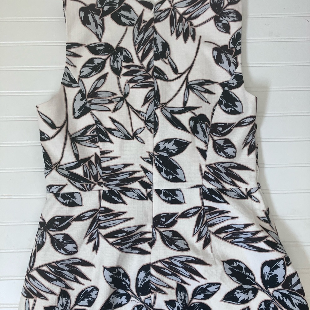 J Crew Leaf Patterned Pocketed Dress - Picture 5 of 12